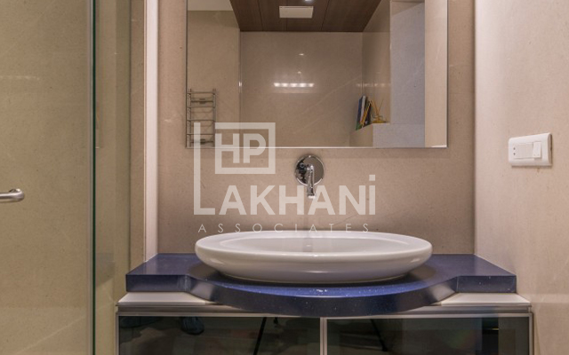 Modern Bathroom Interior by HP Lakhani Associates